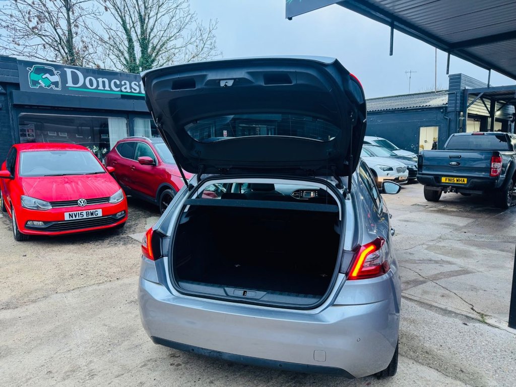 Used Peugeot 308 2019 for sale - 77014383: Photo 13