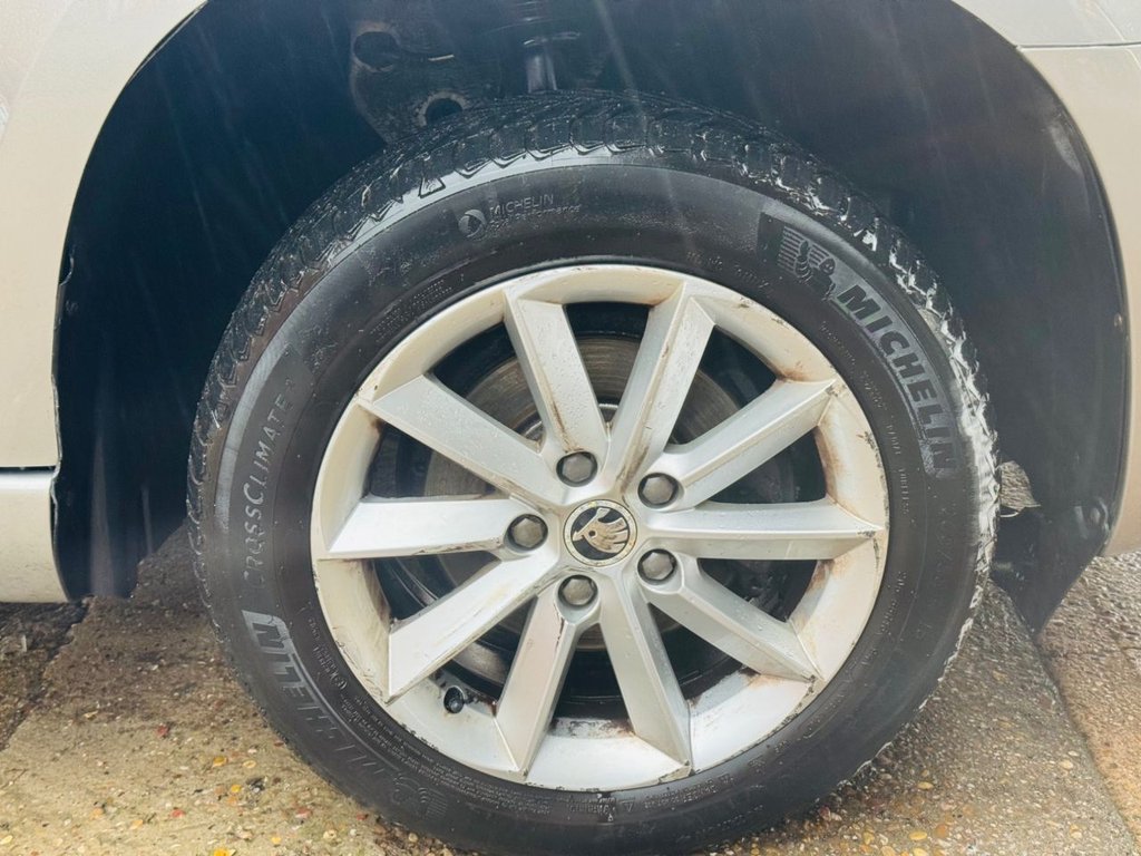 Used Skoda Yeti 2015 for sale - 77302446: Photo 24