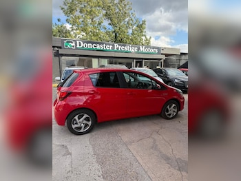 Used Toyota Yaris 2016 for sale - 75541306: Photo