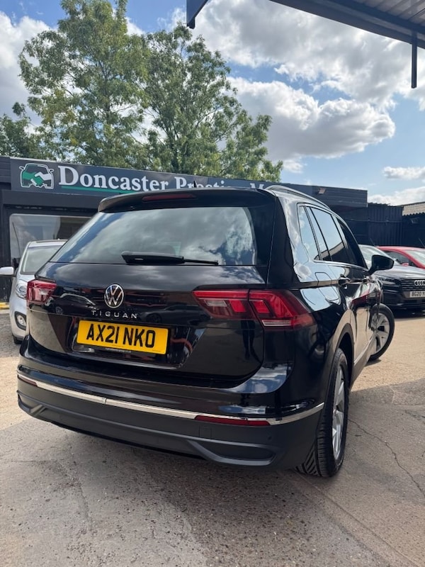 Used Volkswagen Tiguan 2021 for sale - 75596512: Photo 3