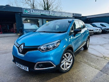 Used Renault Captur 2017 for sale - 77161691: Photo