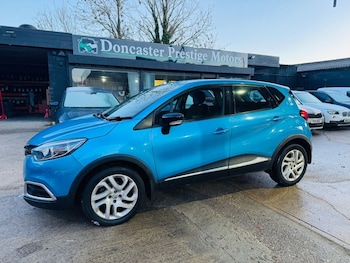 Used Renault Captur 2017 for sale - 77161691: Photo