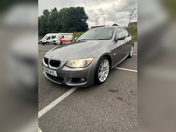 Used BMW 3 Series 2010 for sale - 76177026: Photo 2