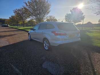 Used Ford Focus 2014 for sale - 76352314: Photo