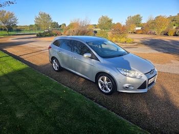 Used Ford Focus 2014 for sale - 76352314: Photo