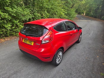 Used Ford Fiesta 2015 for sale - 79693857: Photo
