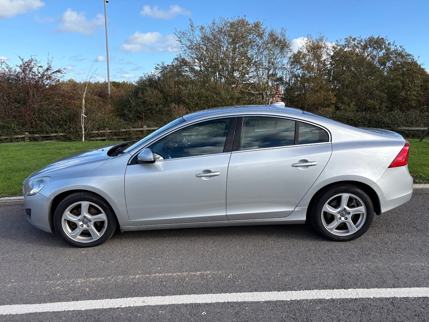 Used Volvo S60 2012 for sale - 76618547: Photo 7