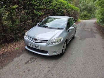 Used Toyota Auris 2011 for sale - 79133540: Photo