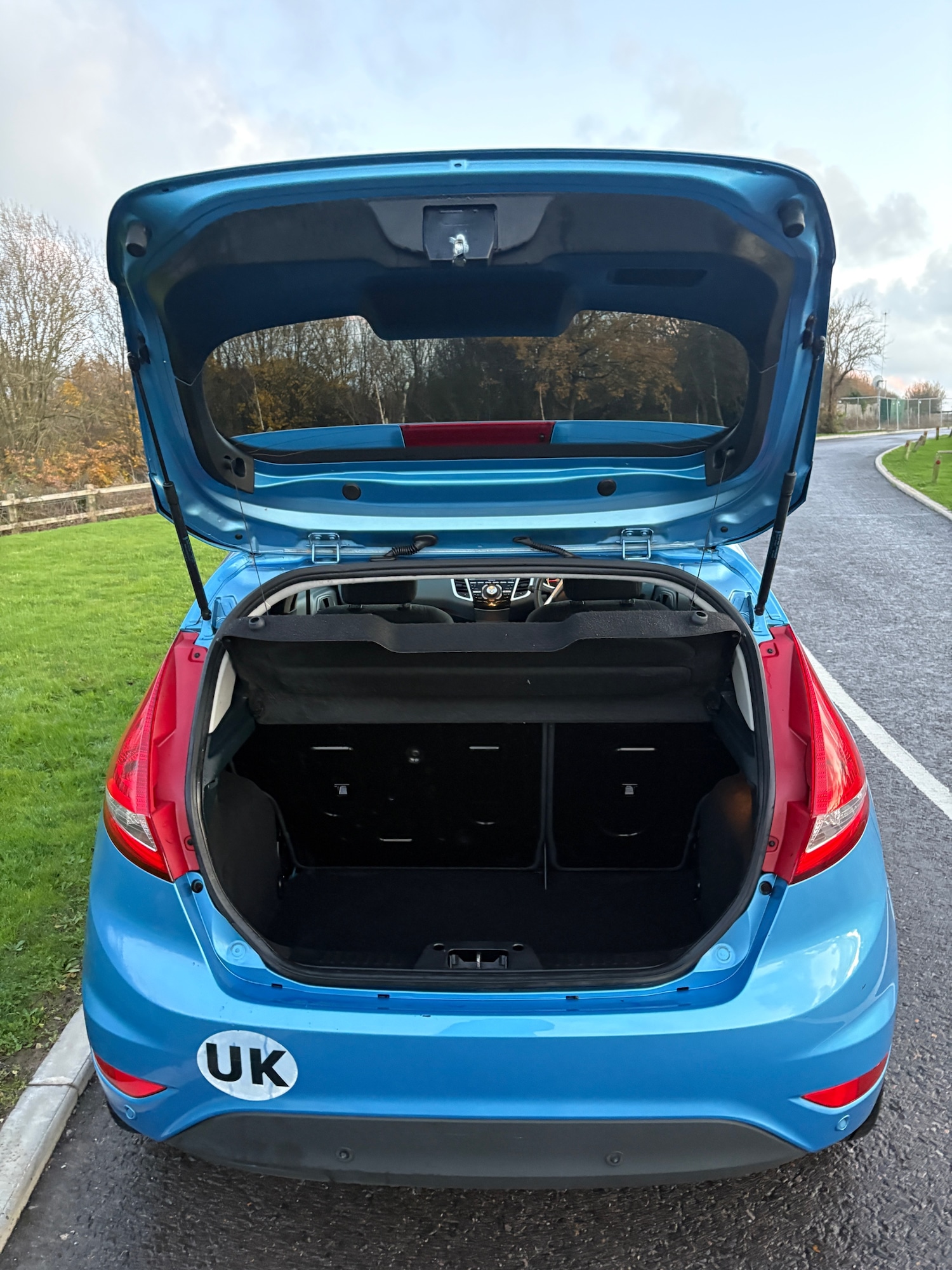 Used Ford Fiesta 2011 for sale - 76904452: Photo 11