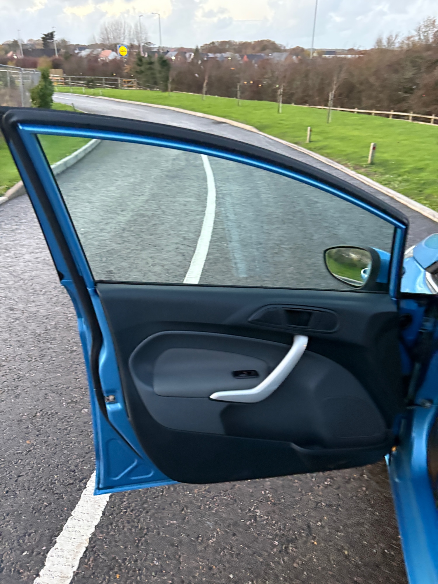 Used Ford Fiesta 2011 for sale - 76904452: Photo 14