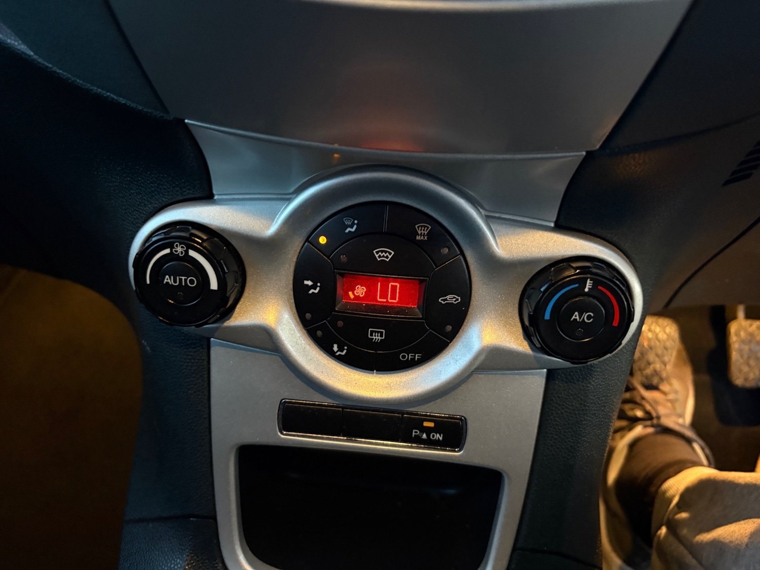 Used Ford Fiesta 2011 for sale - 76904452: Photo 26