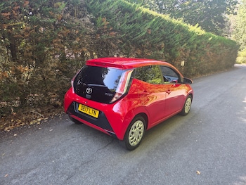 Used Toyota AYGO 2017 for sale - 79344883: Photo
