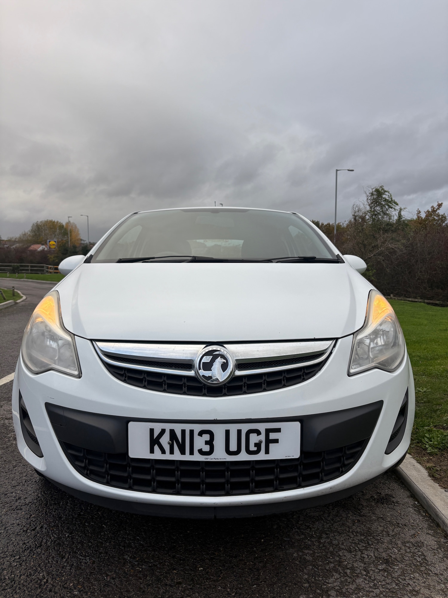 Used Vauxhall Corsa 2013 for sale - 76565010: Photo 2