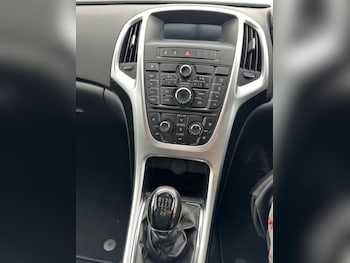 Used Vauxhall Astra 2015 for sale - 79399294: Photo