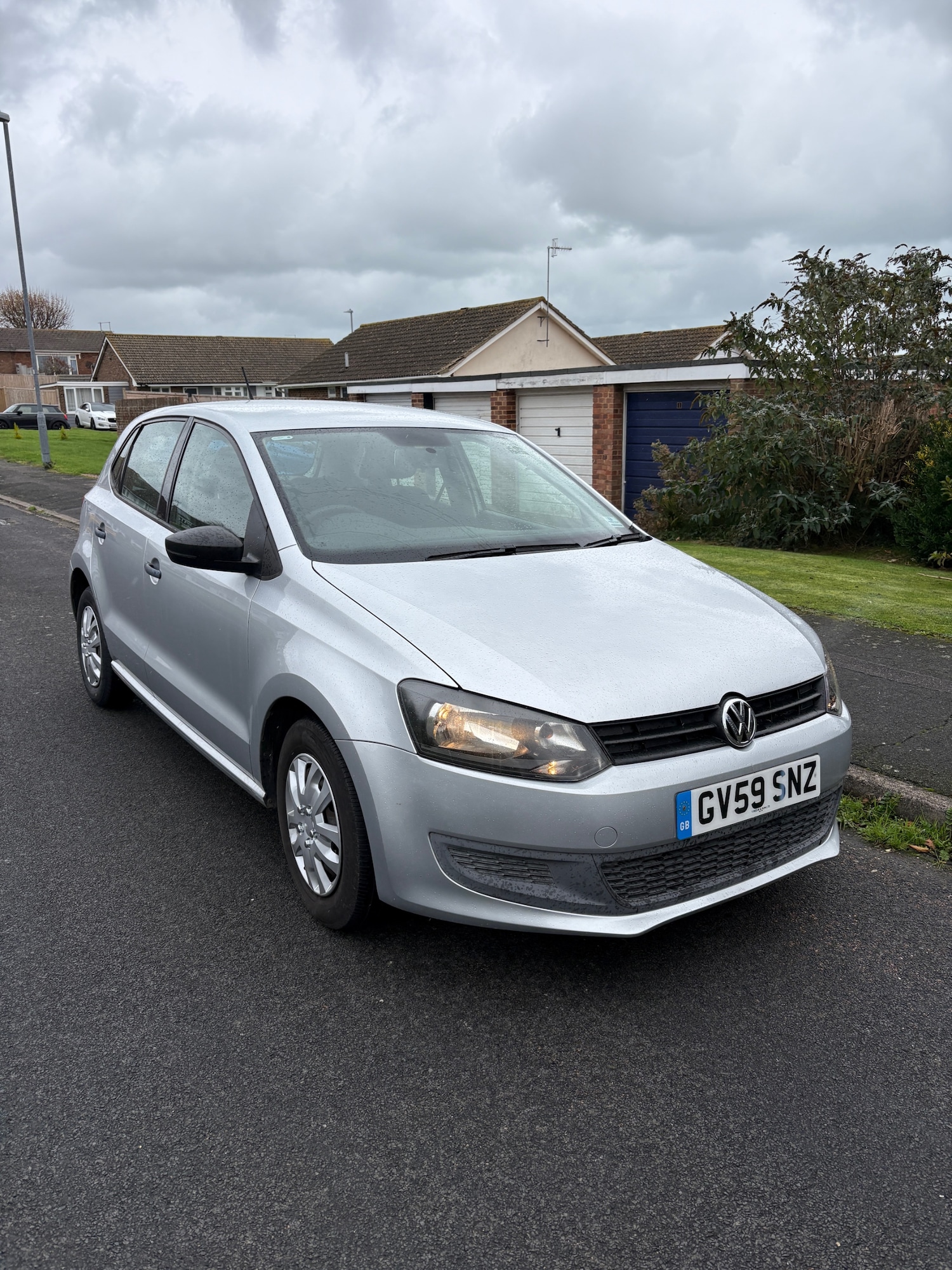 Used Volkswagen Polo 2010 for sale - 76663823: Photo 1