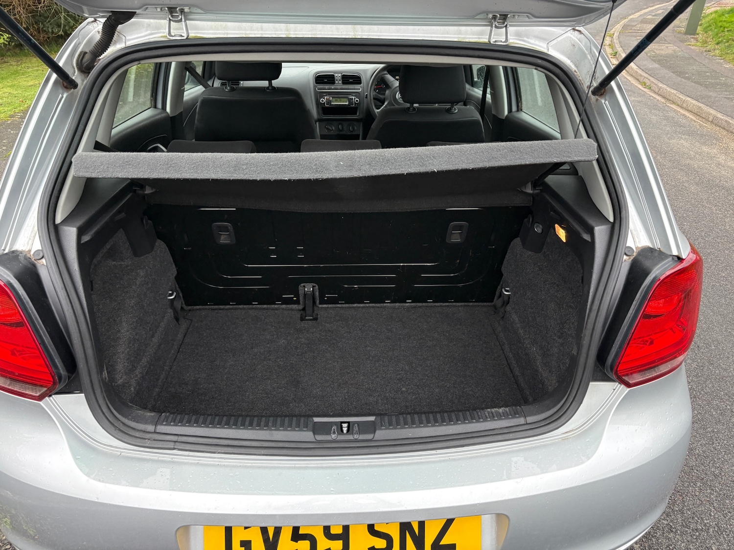 Used Volkswagen Polo 2010 for sale - 76663823: Photo 9