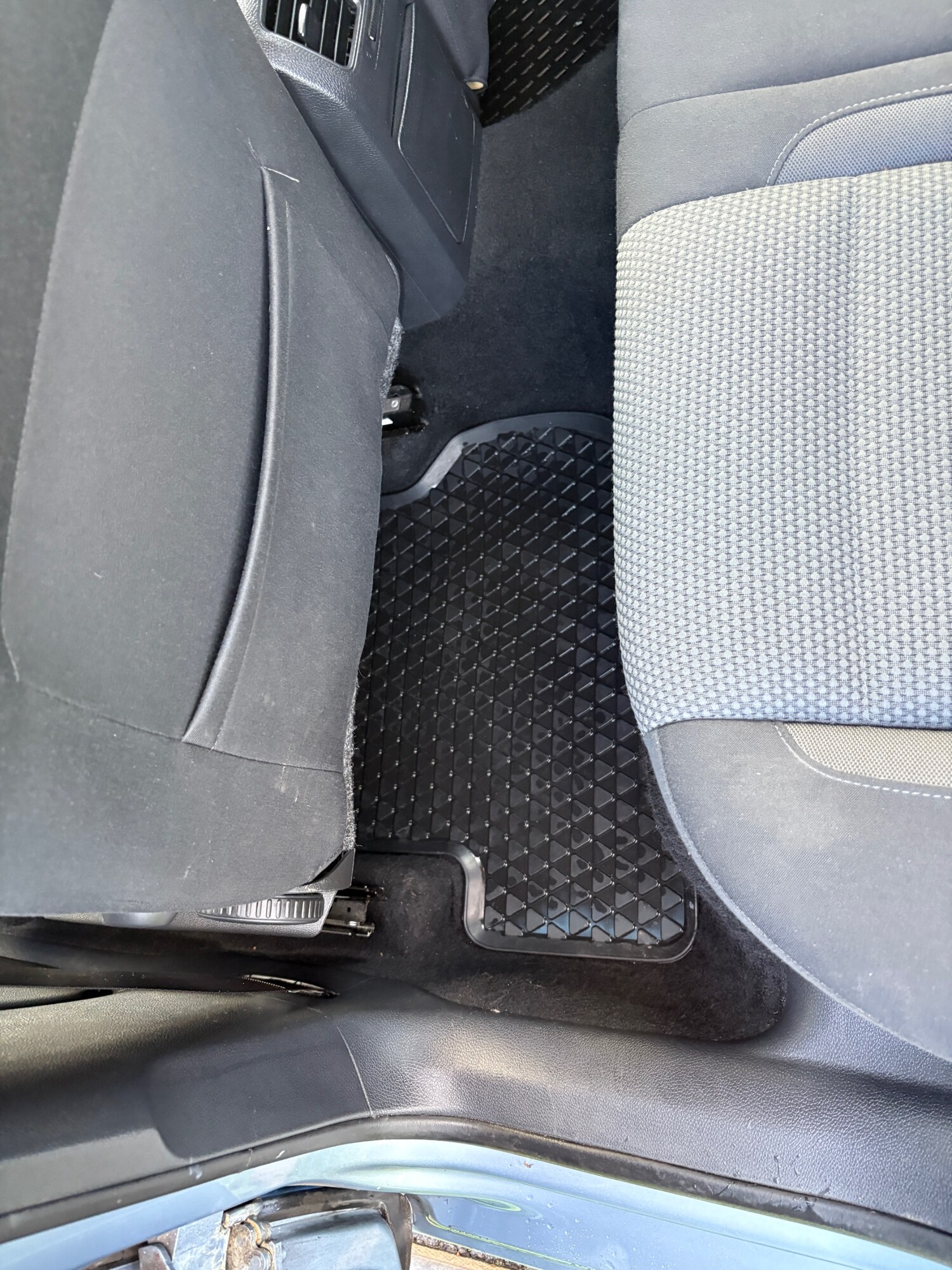 Used Volkswagen Golf 2011 for sale - 76904446: Photo 32