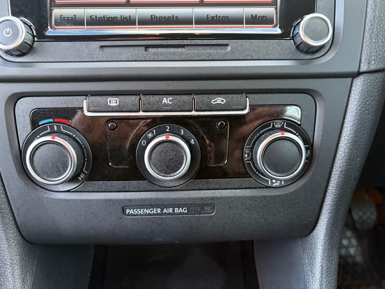 Used Volkswagen Golf 2011 for sale - 76904446: Photo 41