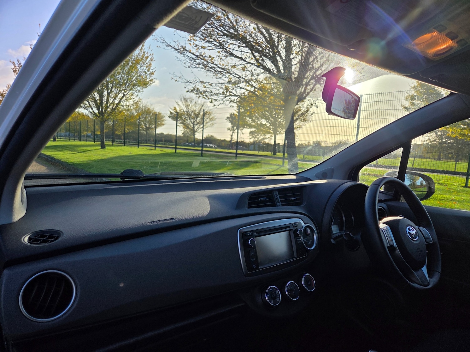 Used Toyota Yaris 2012 for sale - 76413057: Photo 35