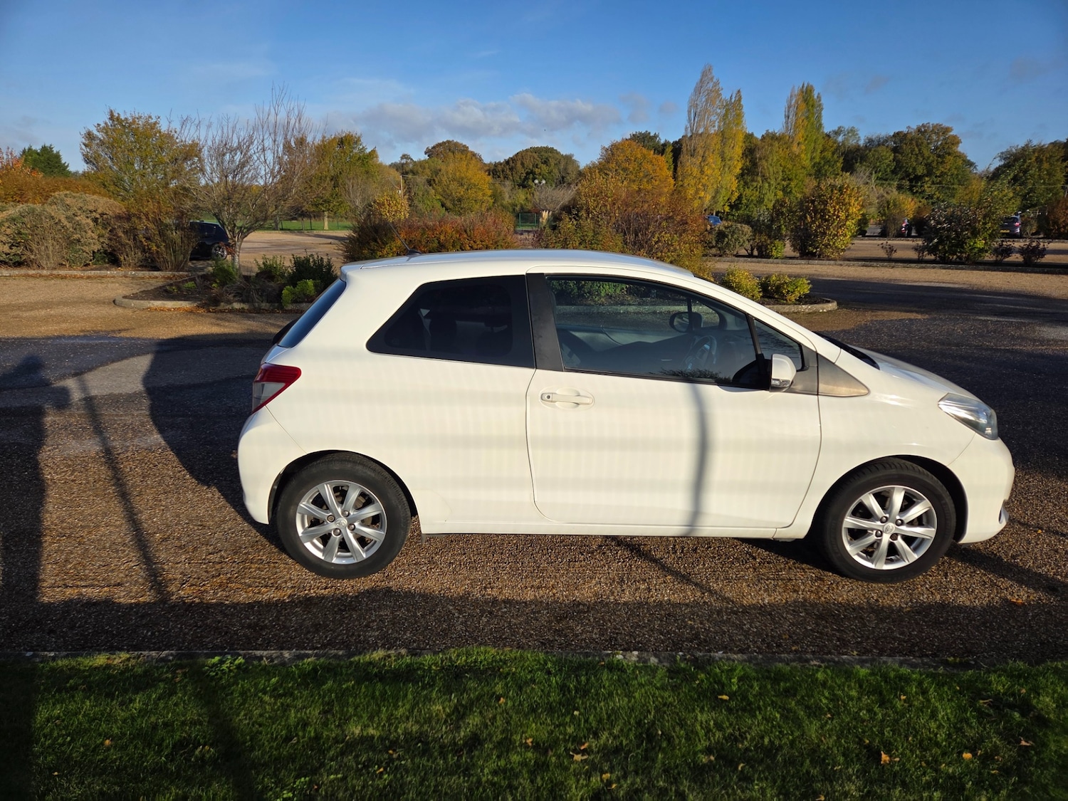 Used Toyota Yaris 2012 for sale - 76413057: Photo 8