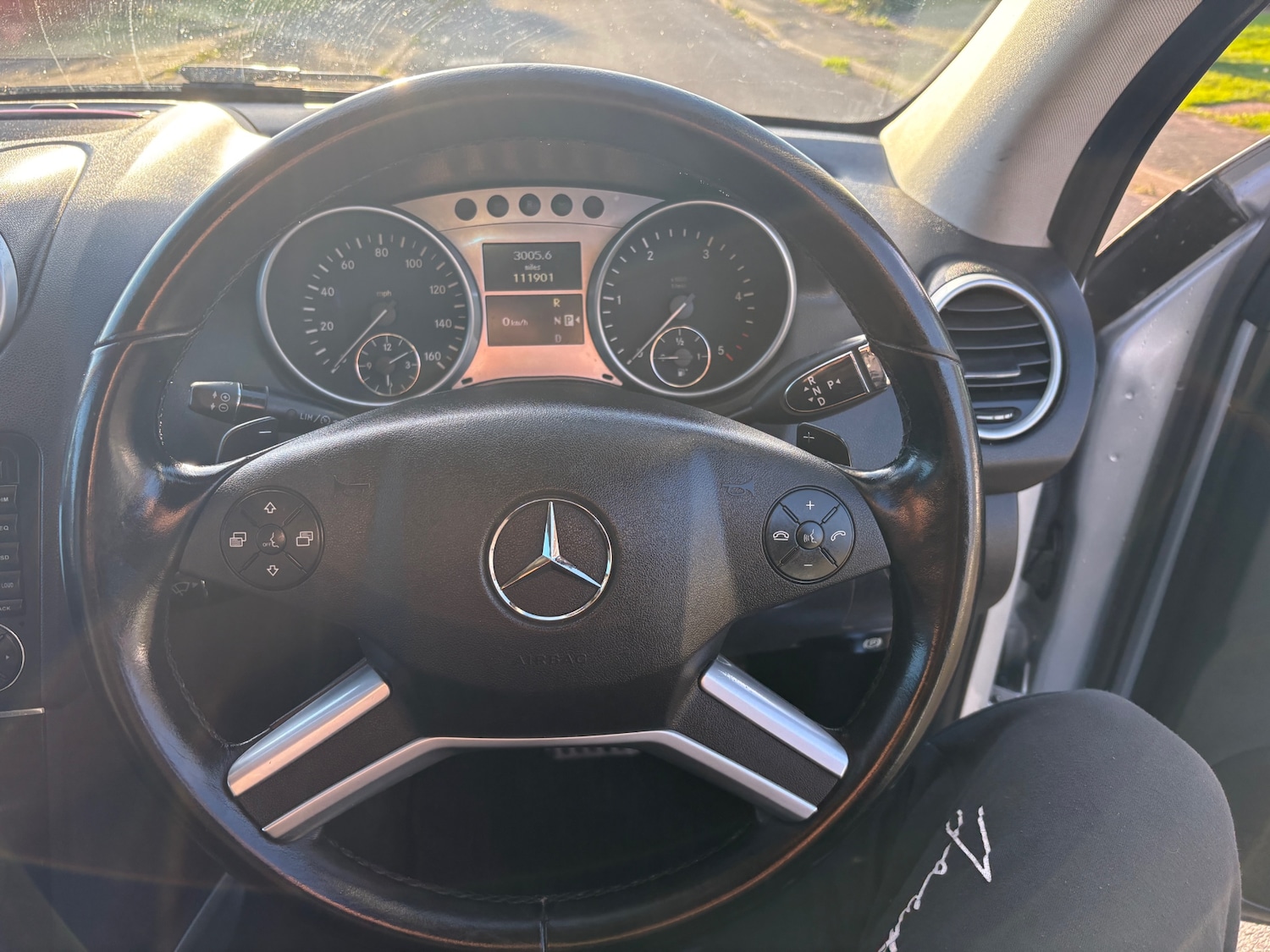 Used Mercedes-Benz M Class 2011 for sale - 76565008: Photo 11