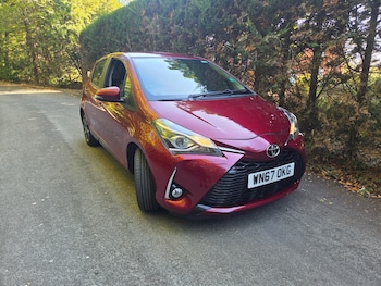 Used Toyota Yaris 2017 for sale - 79344881: Photo