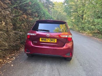 Used Toyota Yaris 2017 for sale - 79344881: Photo
