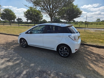 Used Toyota Yaris 2013 for sale - 75401980: Photo