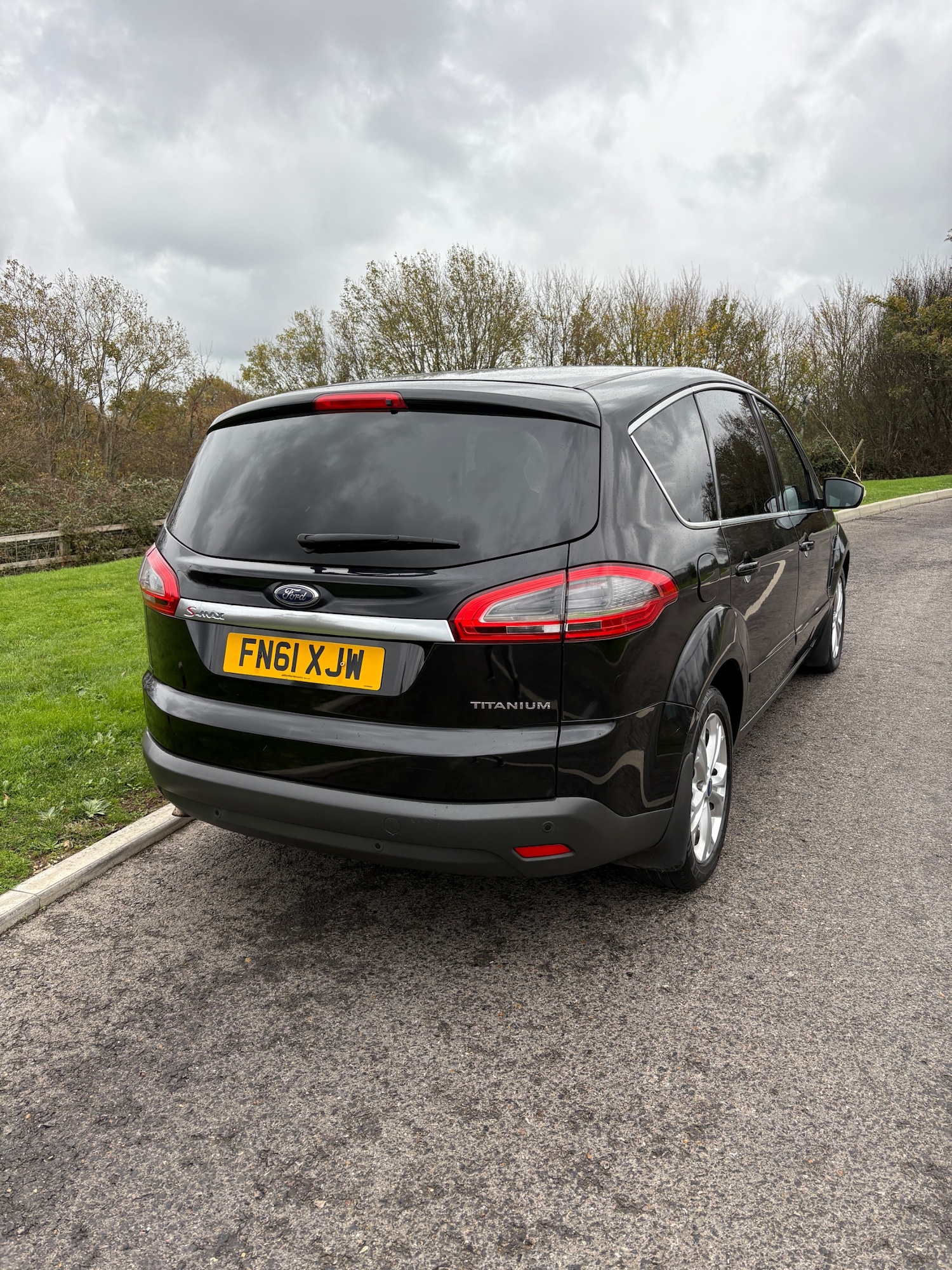 Used Ford S-Max 2011 for sale - 76663828: Photo 4