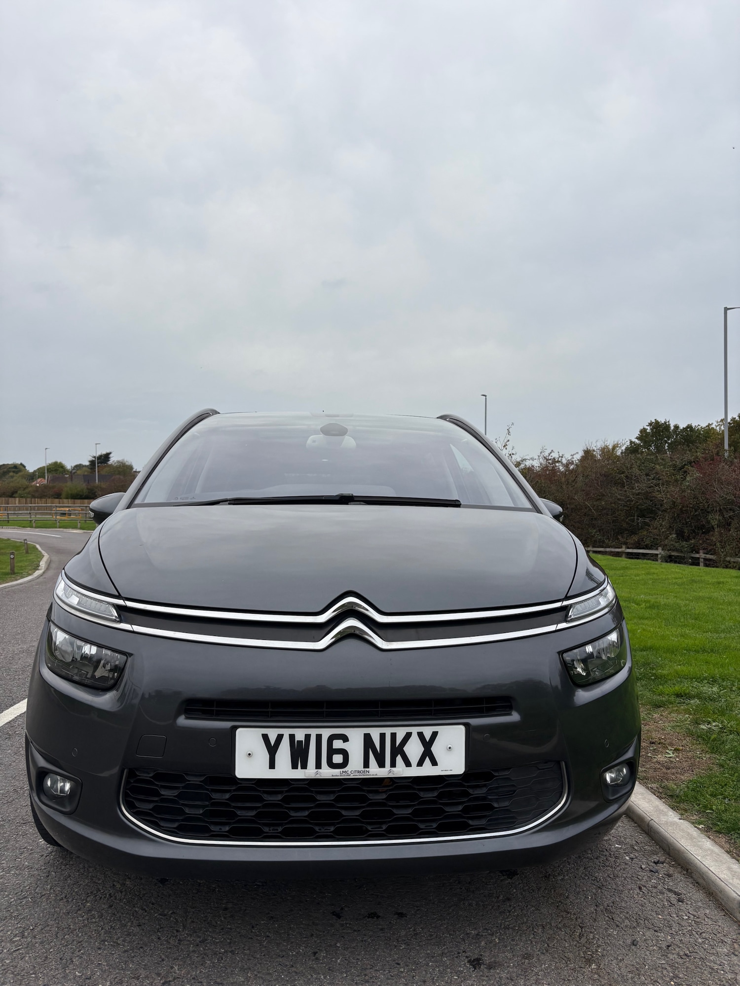 Used Citroen C4 Grand Picasso 2016 for sale - 76565004: Photo 2