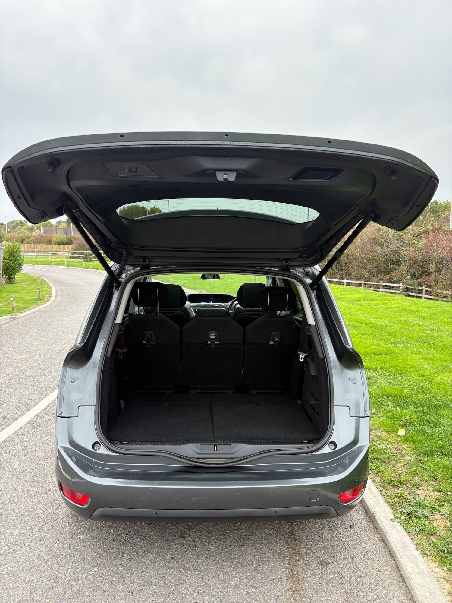 Used Citroen C4 Grand Picasso 2016 for sale - 76565004: Photo 9