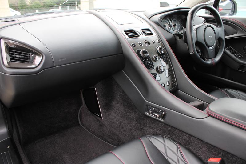 Used Aston Martin Vanquish 2018 for sale - 75203248: Photo 12