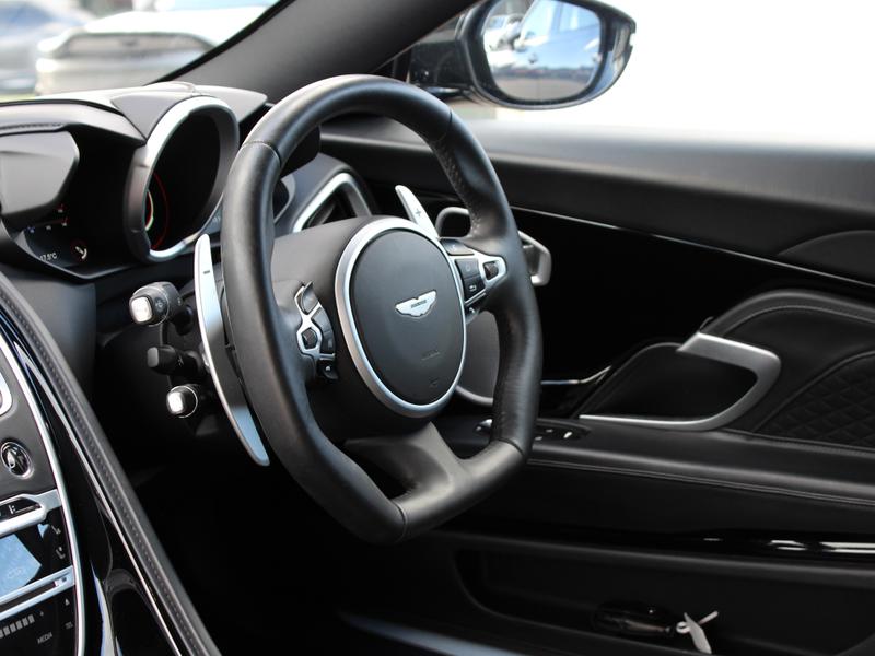 Used Aston Martin DBS 2022 for sale - 76104719: Photo 13