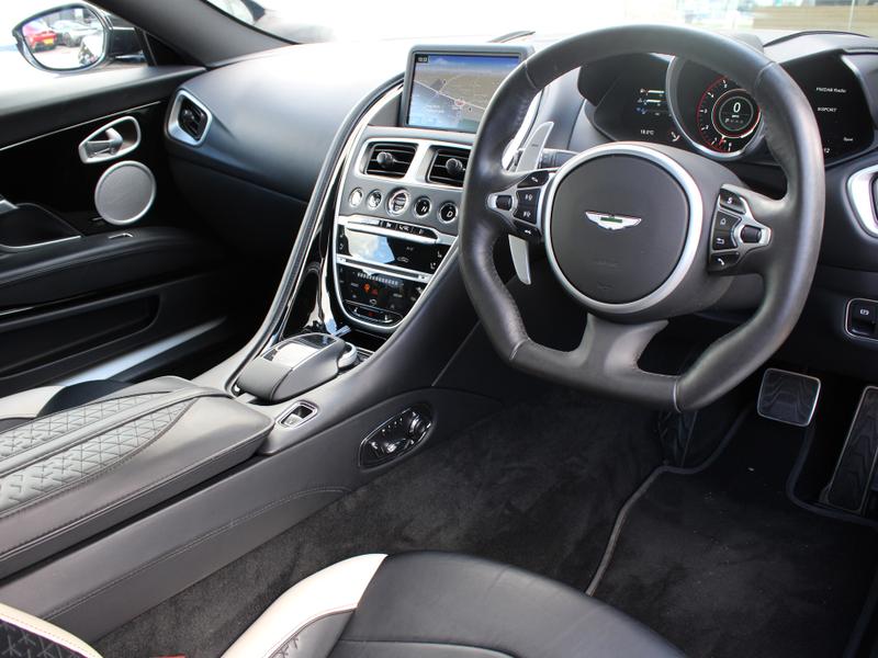 Used Aston Martin DBS 2022 for sale - 76104719: Photo 3
