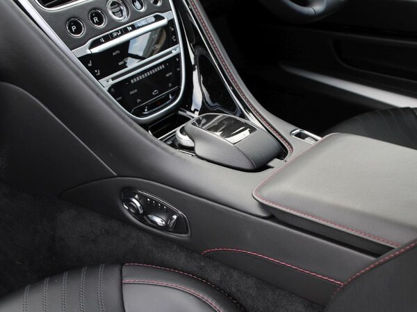 Used Aston Martin DB11 2019 for sale - 76114608: Photo 16