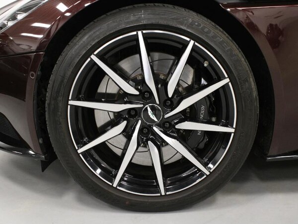 Used Aston Martin DB11 2019 for sale - 76114608: Photo 4