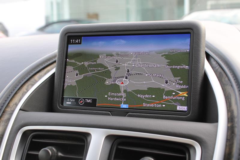 Used Aston Martin DBS 2022 for sale - 76545329: Photo 15