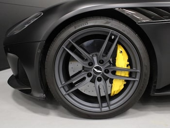 Used Aston Martin DBS 2023 for sale - 76277190: Photo
