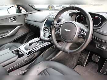 Used Aston Martin DBX 2020 for sale - 76302773: Photo