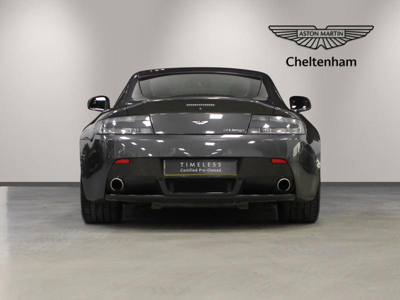 Used Aston Martin Vantage 2010 for sale - 76545319: Photo 10