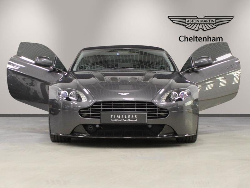 Used Aston Martin Vantage 2010 for sale - 76545319: Photo 25
