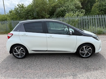 Used Toyota Yaris 2019 for sale - 78903409: Photo