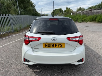 Used Toyota Yaris 2019 for sale - 78903409: Photo