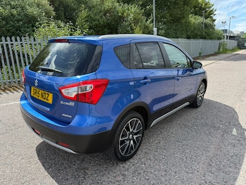 Used Suzuki SX4 S-Cross 2015 for sale - 78862810: Photo