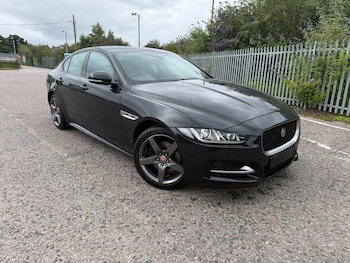 Used Jaguar XE 2016 for sale - 79216003: Photo