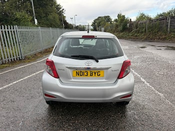 Used Toyota Yaris 2013 for sale - 79811528: Photo