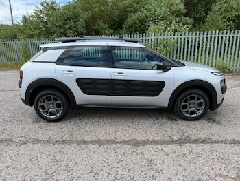 Used Citroen C4 Cactus 2018 for sale - 78857981: Photo