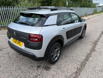 Used Citroen C4 Cactus 2018 for sale - 78857981: Photo