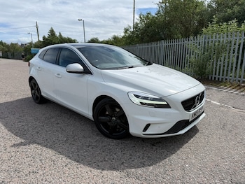 Used Volvo V40 2019 for sale - 79080678: Photo
