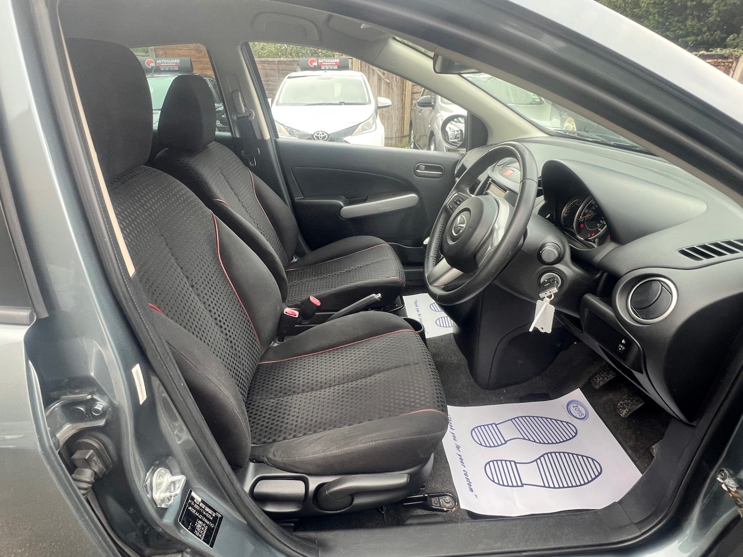 Used Mazda Mazda2 2012 for sale - 76243264: Photo 29